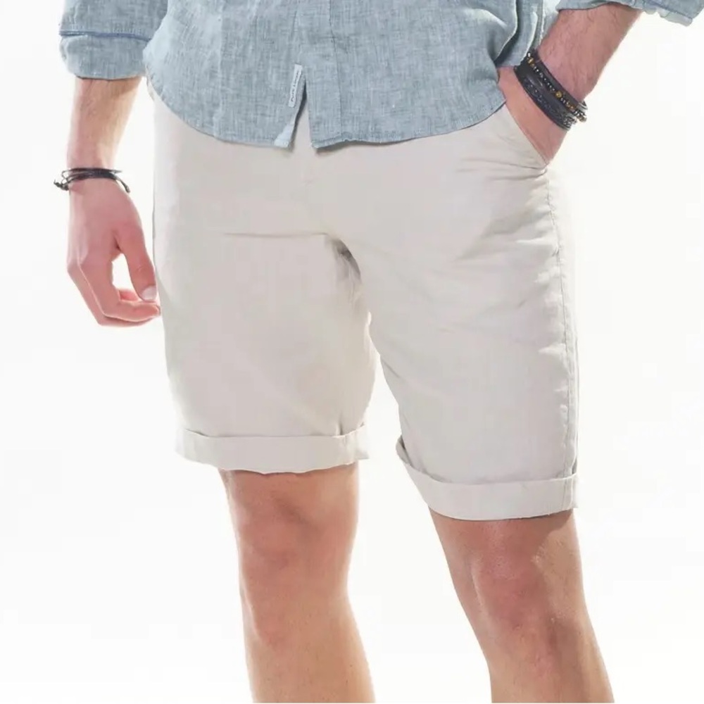 White Men's Shorts